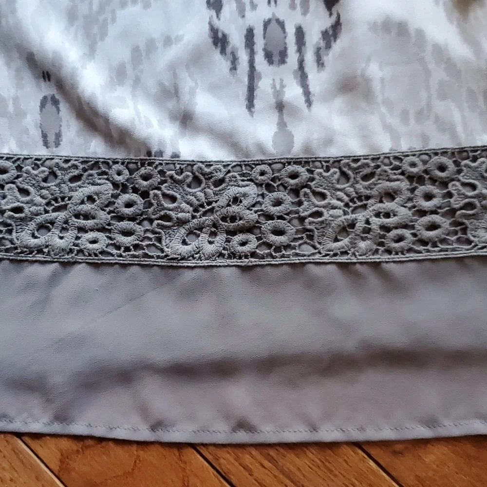 Rudy Rd Top - Picture 3 of 4